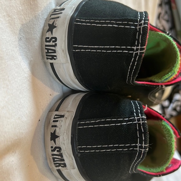 Converse all star Chucks w/ multi-colour tongue. - Picture 5 of 7